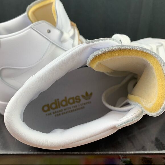 Adidas Superskate ADV High Tops Size 7 Womens - Picture 3 of 15